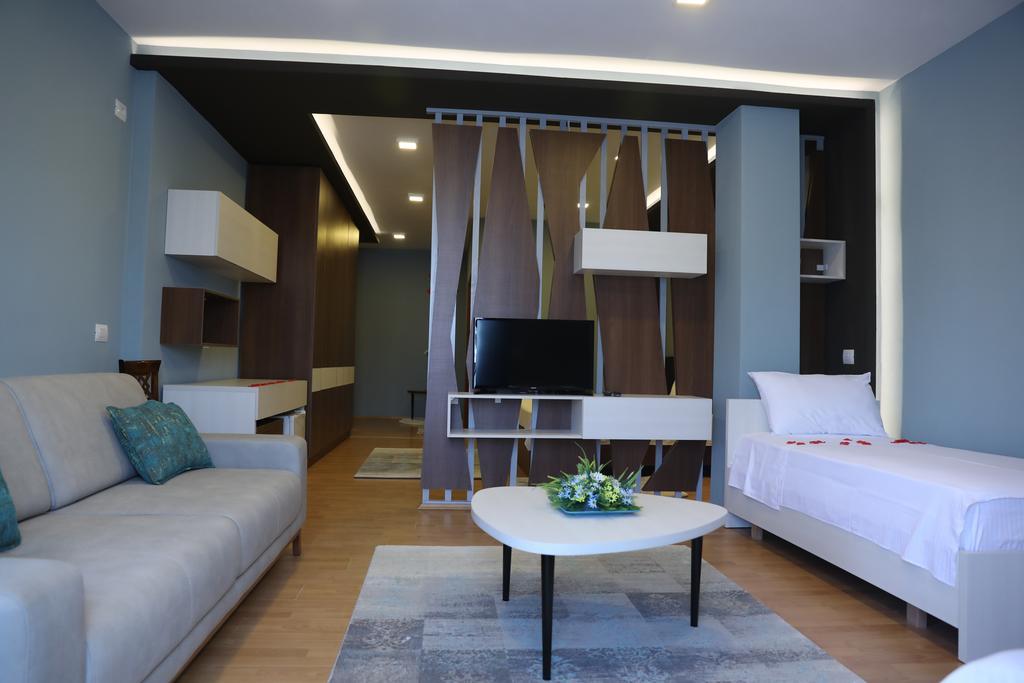 Guesthouse Bimbli Pogradec Exteriör bild