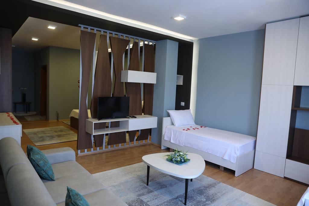 Guesthouse Bimbli Pogradec Exteriör bild